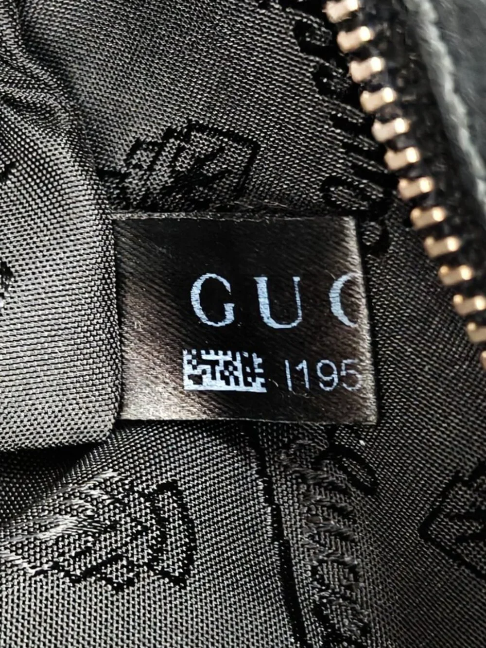 Gucci Hysteria Black Patent Leather Top Handle Bag Gold Crest Medallion
